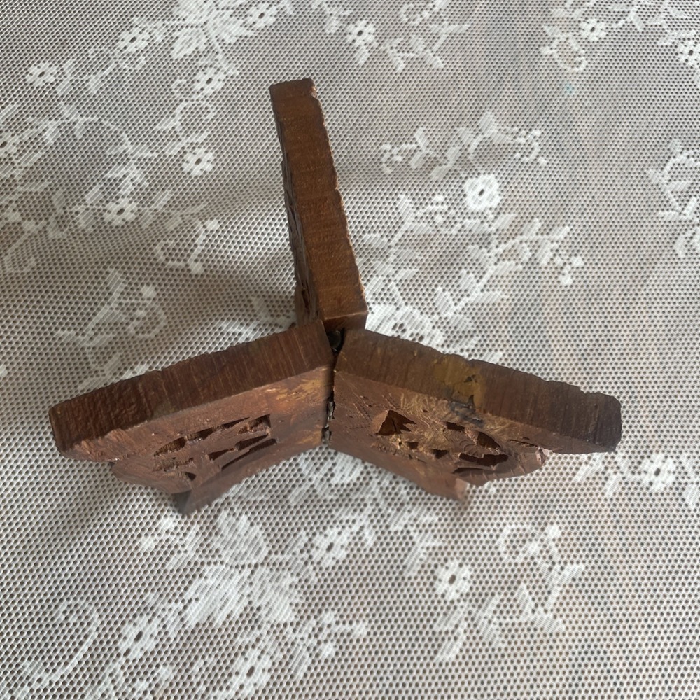 Vintage Hand Carved Wood 3 Leg Folding Mini Plant Book Stand Floral India - Picture 6 of 16